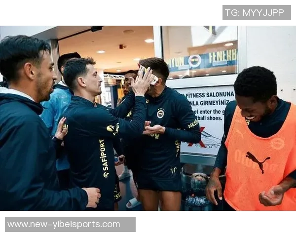 冬窗转会期球队不出售主力球员专注引进年轻新星