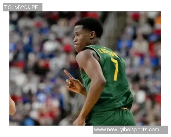 埃奇库姆闪耀赛场展现实力成新秀最佳球员引发热议